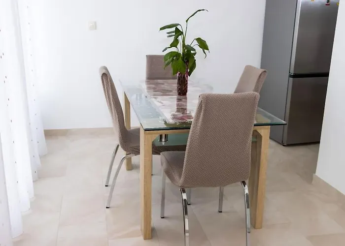 Apartment Perla - Two Bedroom With Stunning View Split