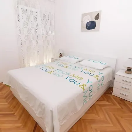Apartment Perla - Two Bedroom With Stunning View Split