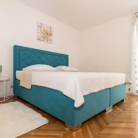 Perla - Two Bedroom With Stunning View * Split